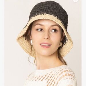 NWT Stylish Two Tone Color Block Straw Bucket Hat